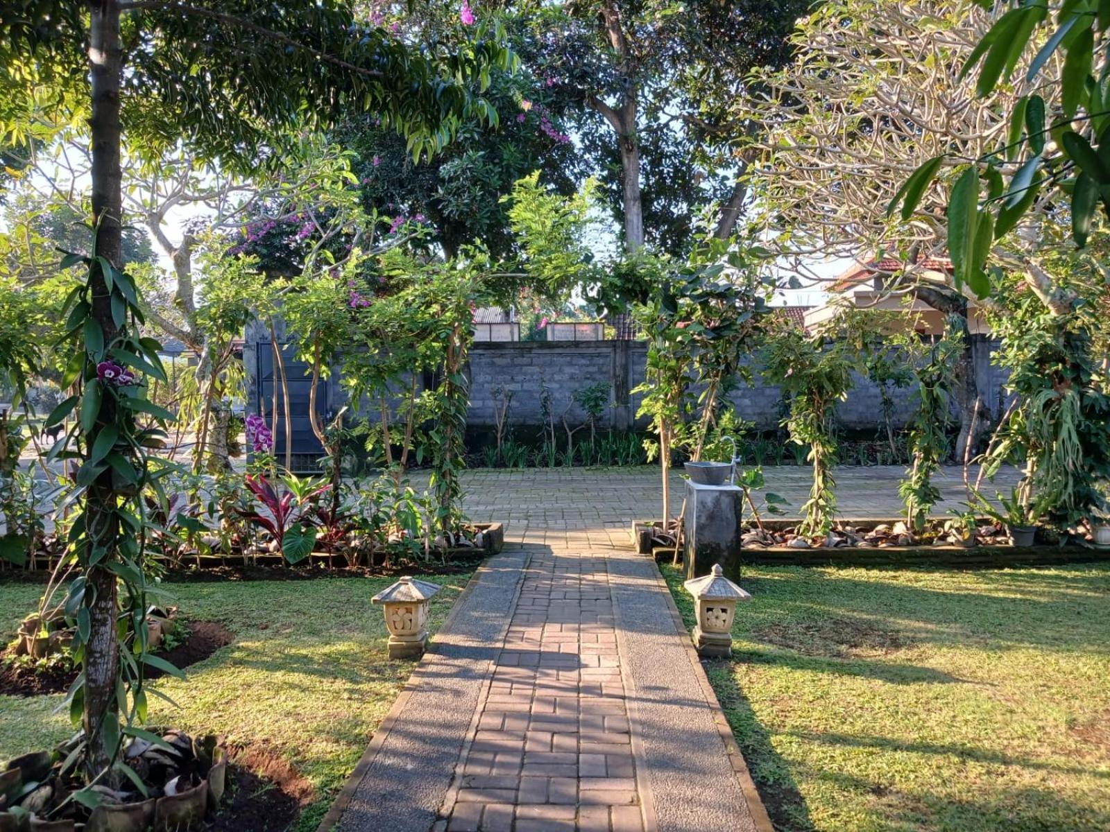 Puri Amartha Apartment อูบุด ภายนอก รูปภาพ